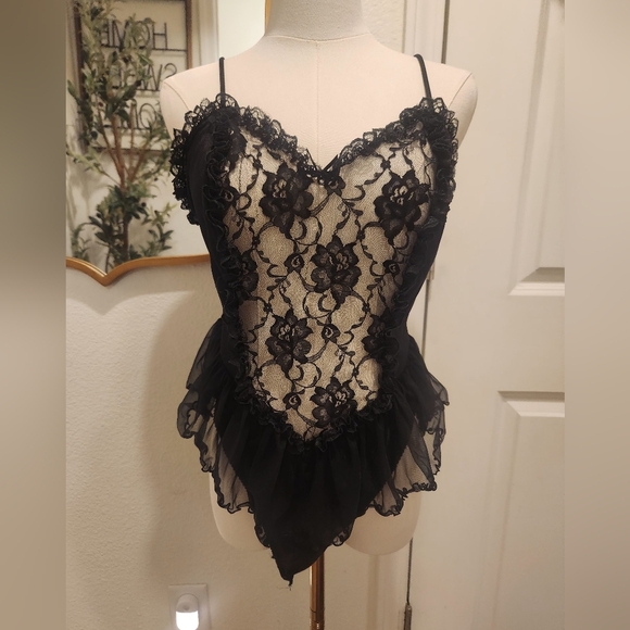 Delicates Vintage Lingerie Bodysuit - Picture 2 of 8